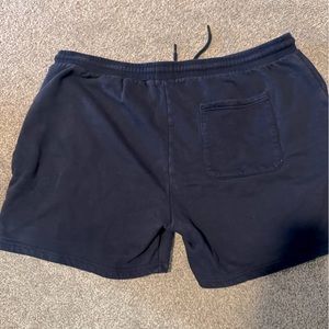 Men’s XXL Fashion Nova jogger shorts.